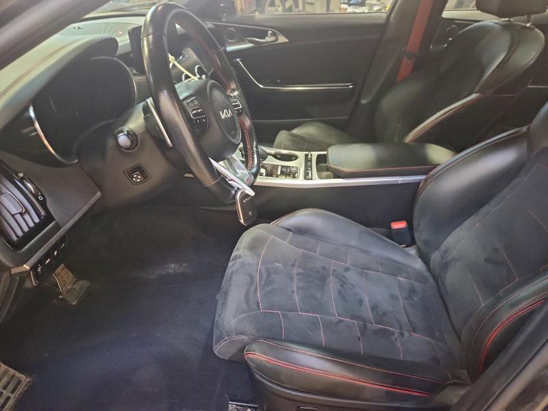 Фото 7 - KIA STINGER