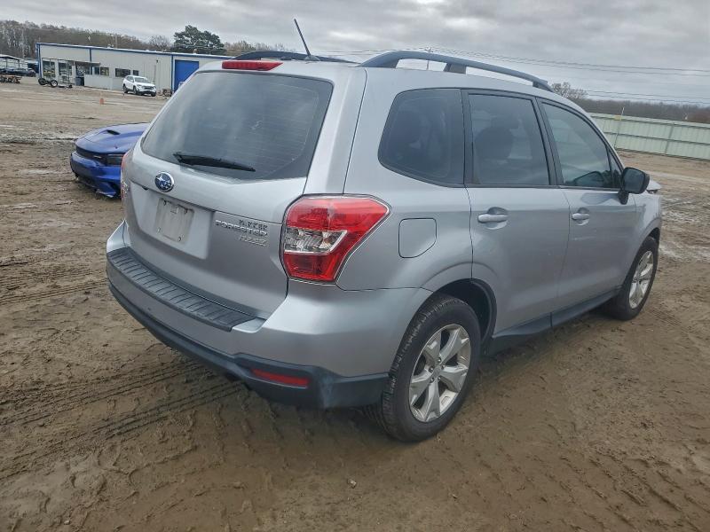 Фото 3 - SUBARU FORESTER