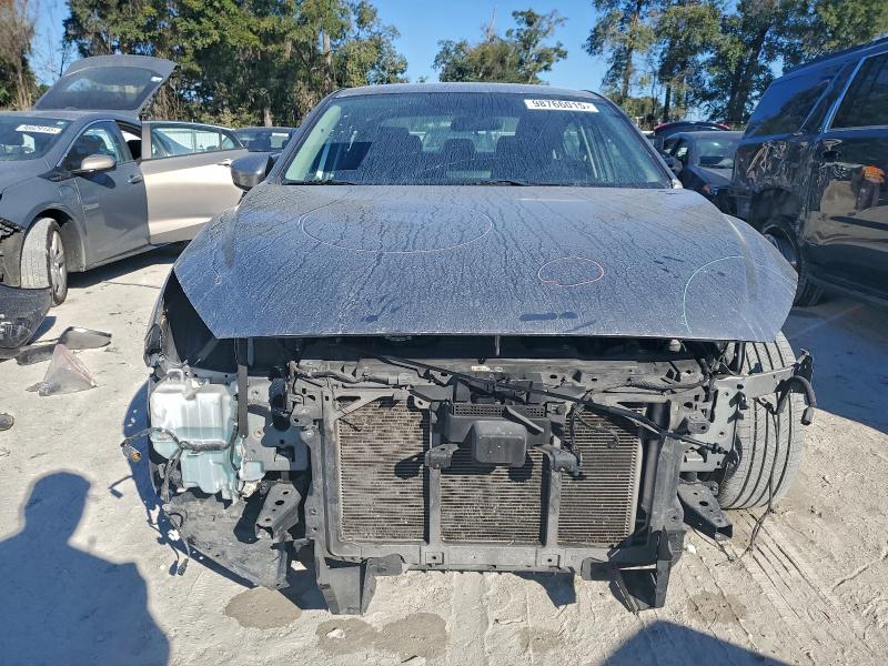 Фото 5 - MAZDA 3