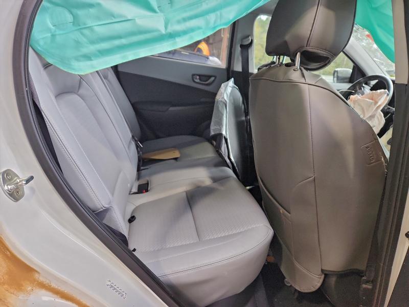 Фото 10 - HYUNDAI KONA