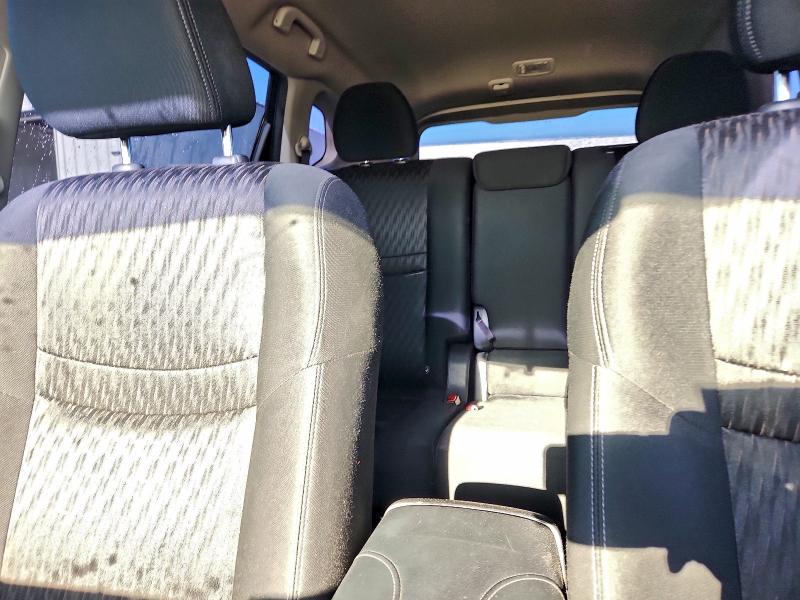 Фото 10 - NISSAN ROGUE