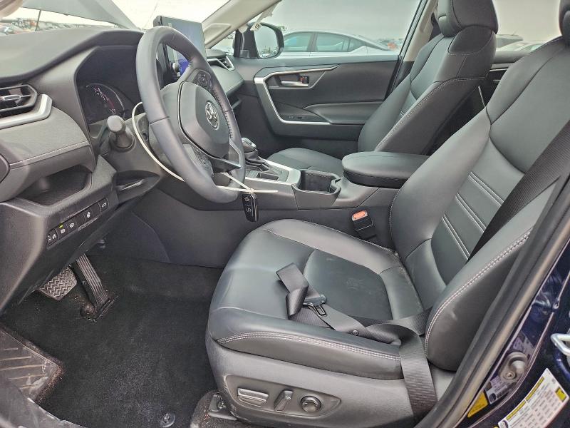 Фото 7 - TOYOTA RAV4