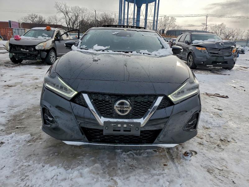 Фото 5 - NISSAN MAXIMA