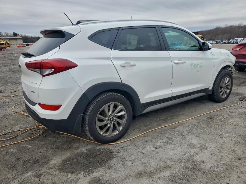 Фото 3 - HYUNDAI TUCSON