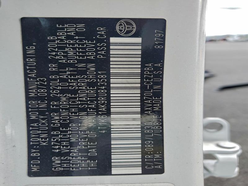 Фото 13 - TOYOTA CAMRY