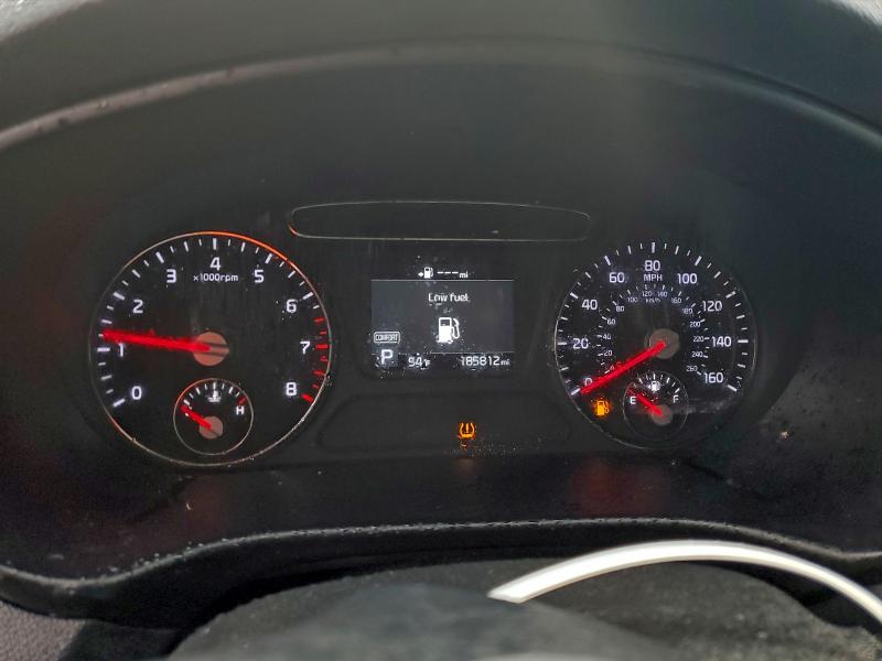 Фото 9 - KIA SORENTO