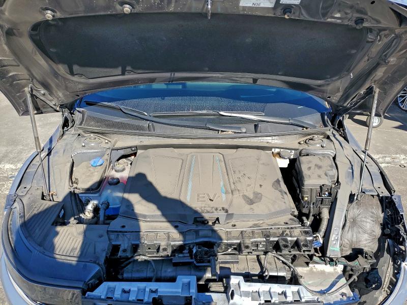 Фото 11 - HYUNDAI IONIQ