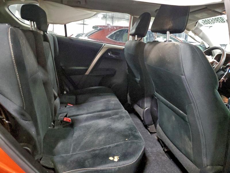 Фото 11 - TOYOTA RAV4