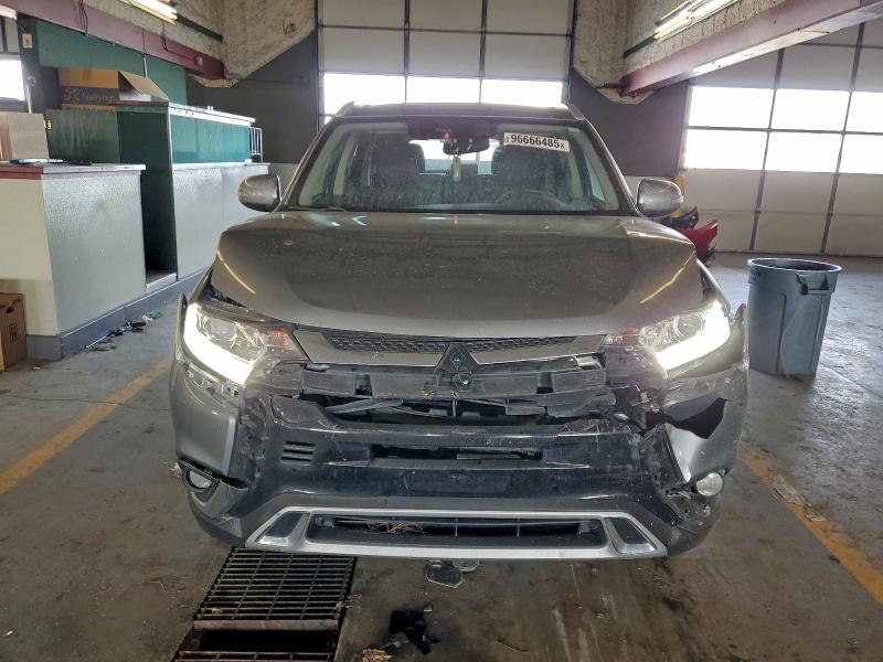 Фото 5 - MITSUBISHI OUTLANDER