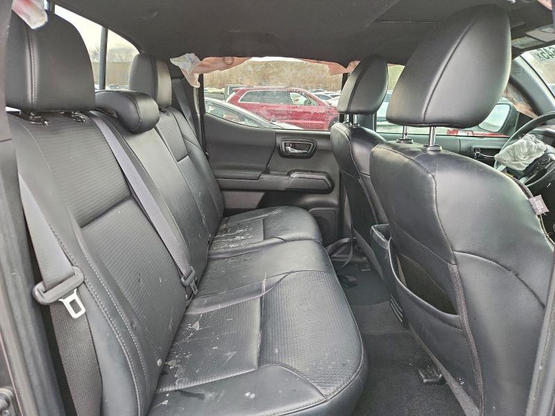 Фото 11 - TOYOTA TACOMA