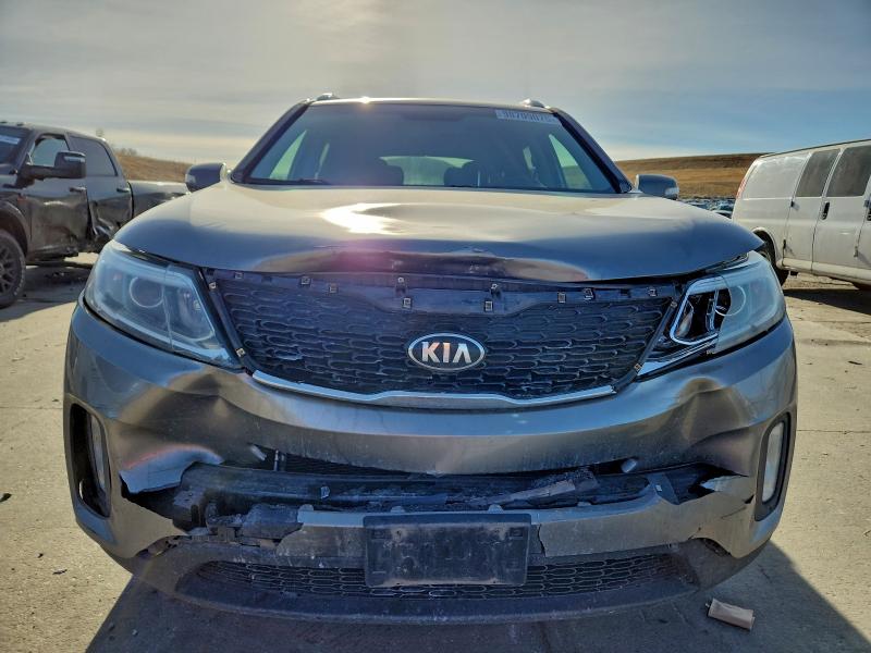 Фото 5 - KIA SORENTO