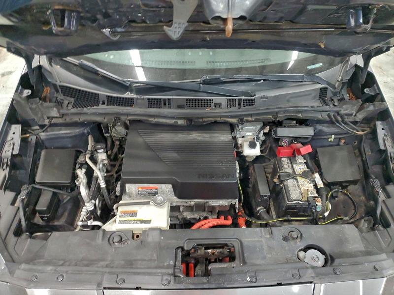 Фото 12 - NISSAN LEAF