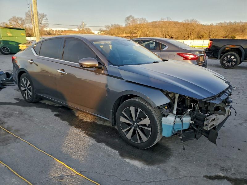 Фото 4 - NISSAN ALTIMA