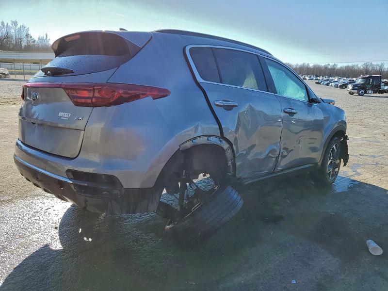 Фото 3 - KIA SPORTAGE