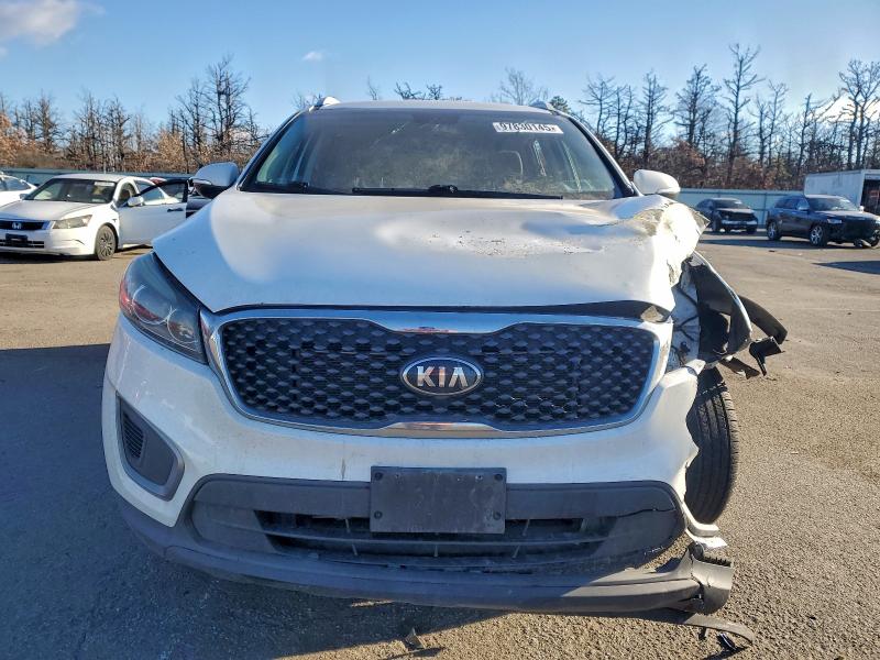 Фото 5 - KIA SORENTO