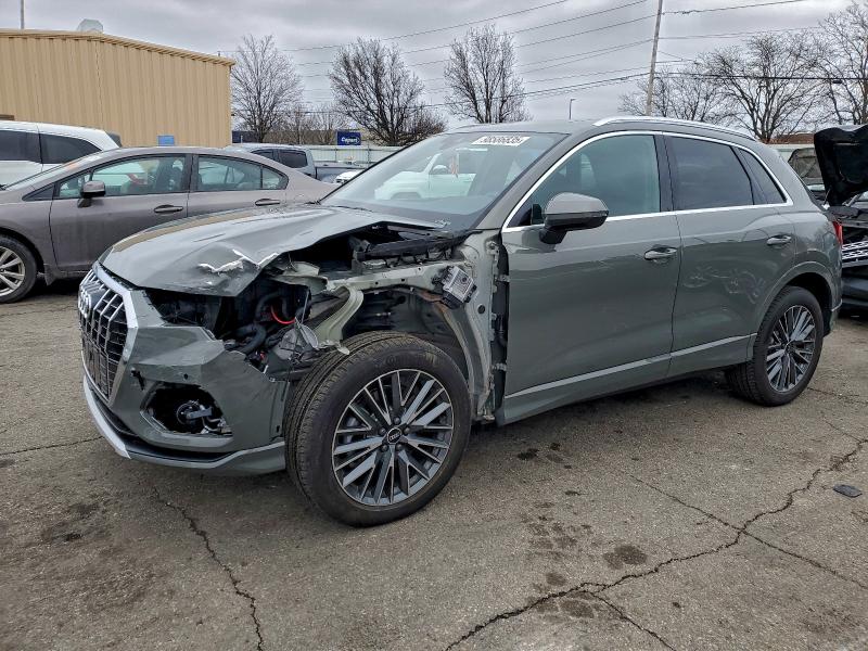 Фото 1 - AUDI Q3