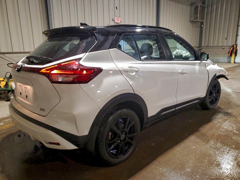 Фото 3 - NISSAN KICKS