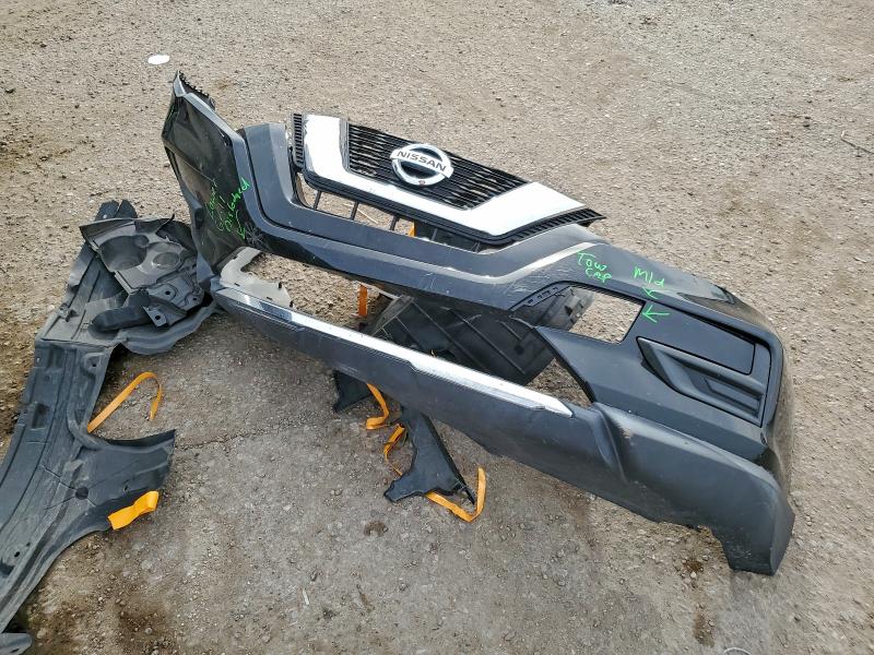 Фото 12 - NISSAN ROGUE