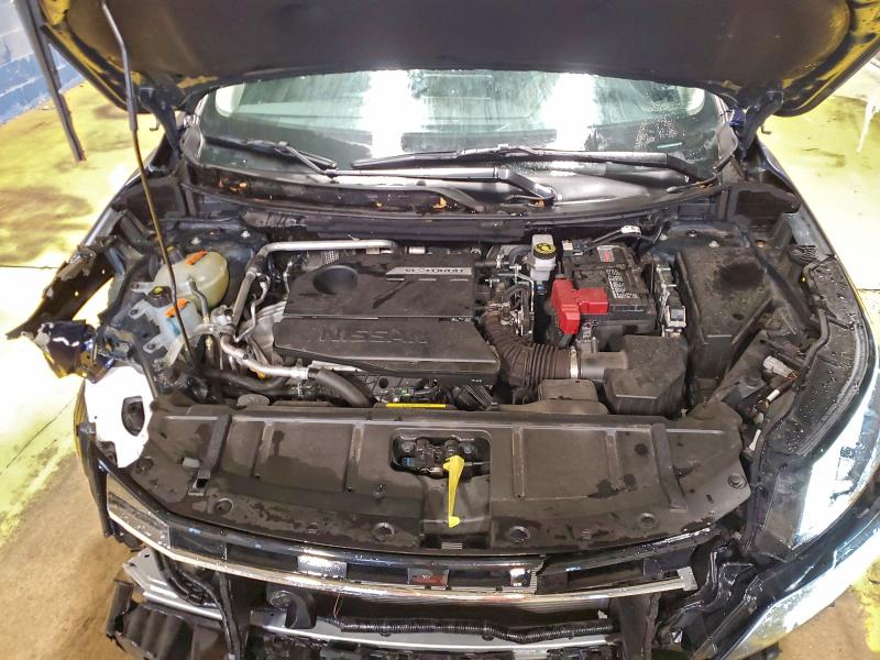 Фото 12 - NISSAN ROGUE