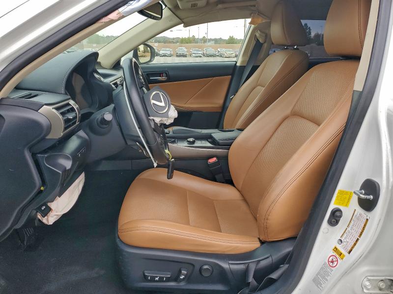 Фото 7 - LEXUS IS