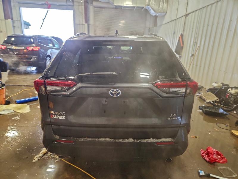 Фото 6 - TOYOTA RAV4