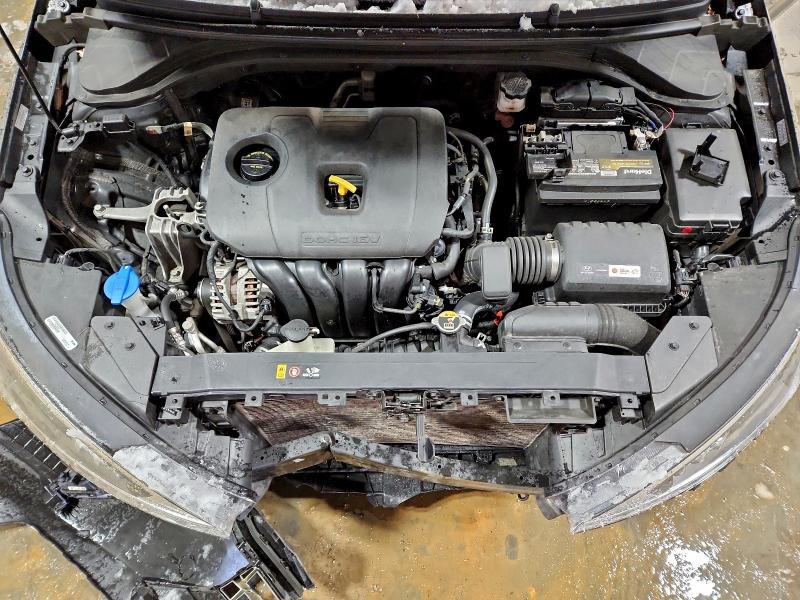 Фото 11 - HYUNDAI ELANTRA