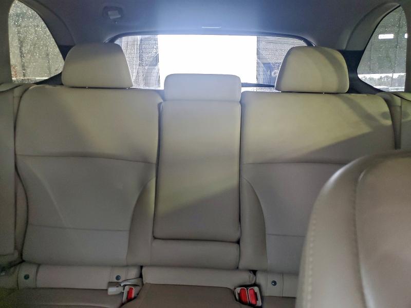 Фото 10 - SUBARU OUTBACK