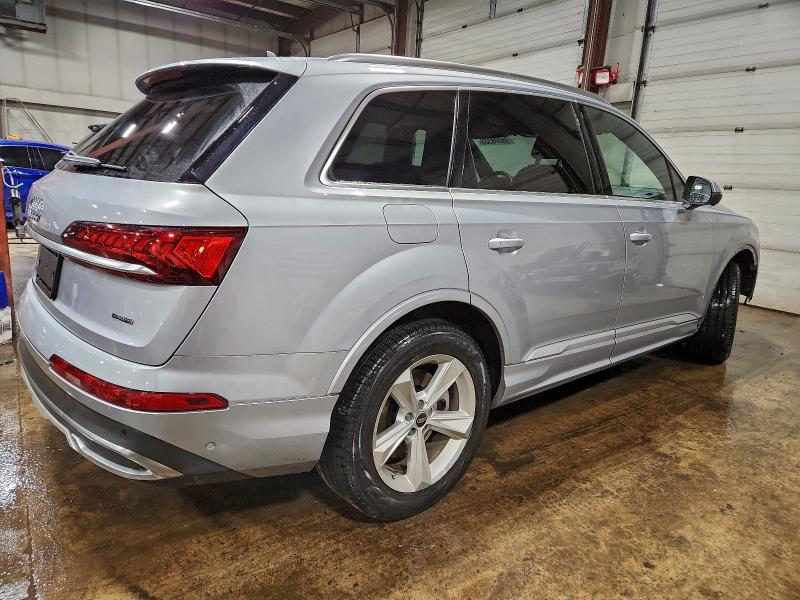 Фото 3 - AUDI Q7