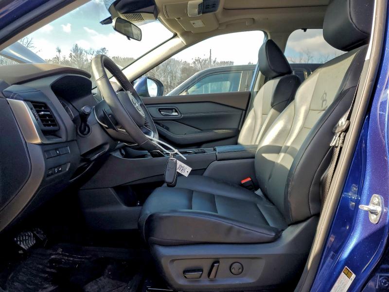 Фото 7 - NISSAN ROGUE