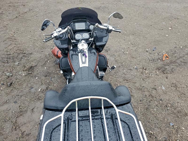 HARLEY-DAVIDSON FLTRUSE CV 2015