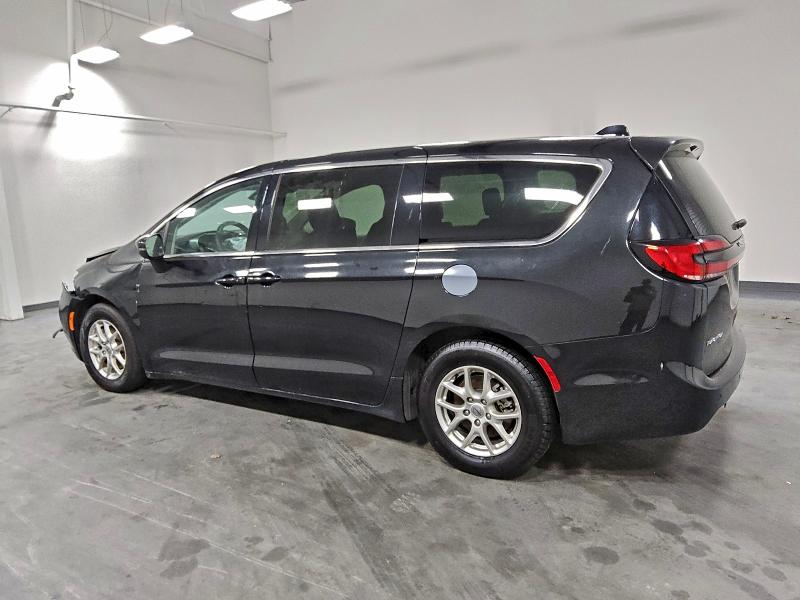 Фото 2 - CHRYSLER PACIFICA