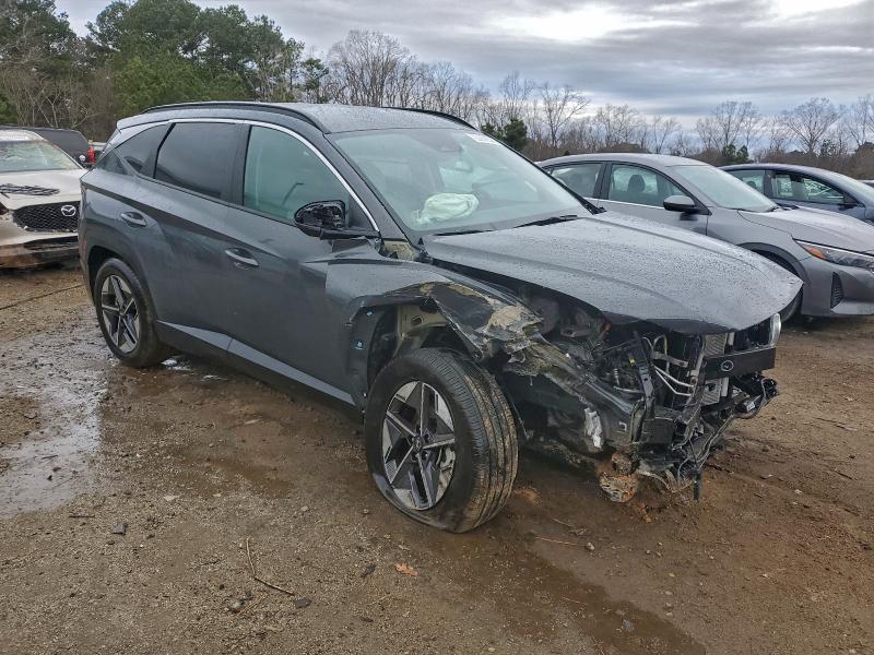 Фото 4 - HYUNDAI TUCSON