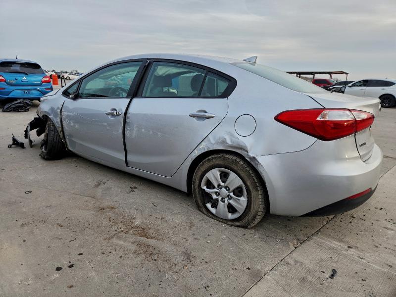 Фото 2 - KIA FORTE