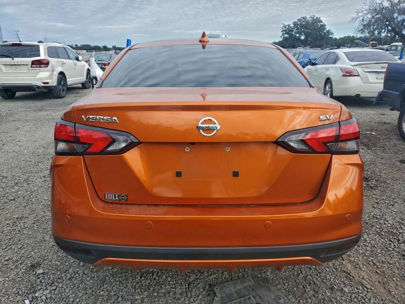 Фото 6 - NISSAN VERSA