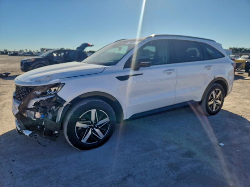 Фото 1 - KIA SORENTO