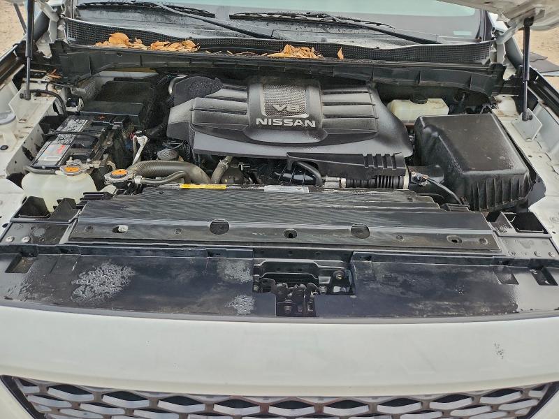 Фото 11 - NISSAN TITAN