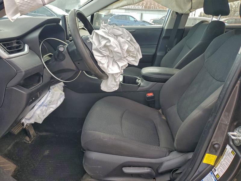 Фото 7 - TOYOTA RAV4