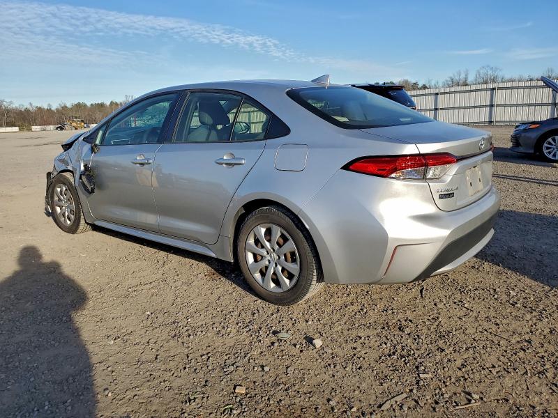 Фото 2 - TOYOTA COROLLA