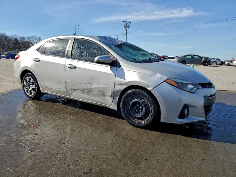 Фото 4 - TOYOTA COROLLA