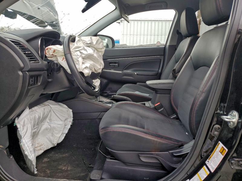 Фото 7 - MITSUBISHI OUTLANDER