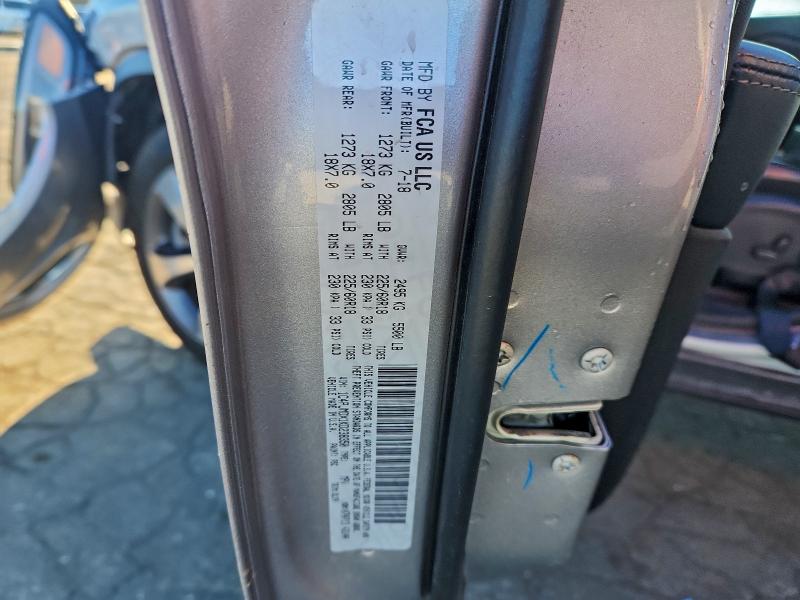 Фото 13 - JEEP GRAND CHER