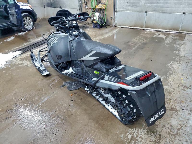 ARCTIC-CAT ZR8000 2019