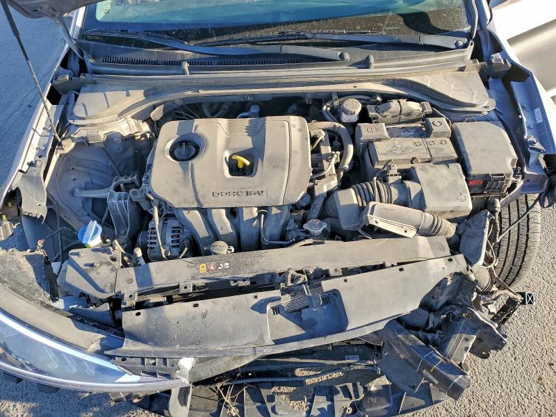 Фото 11 - HYUNDAI ELANTRA