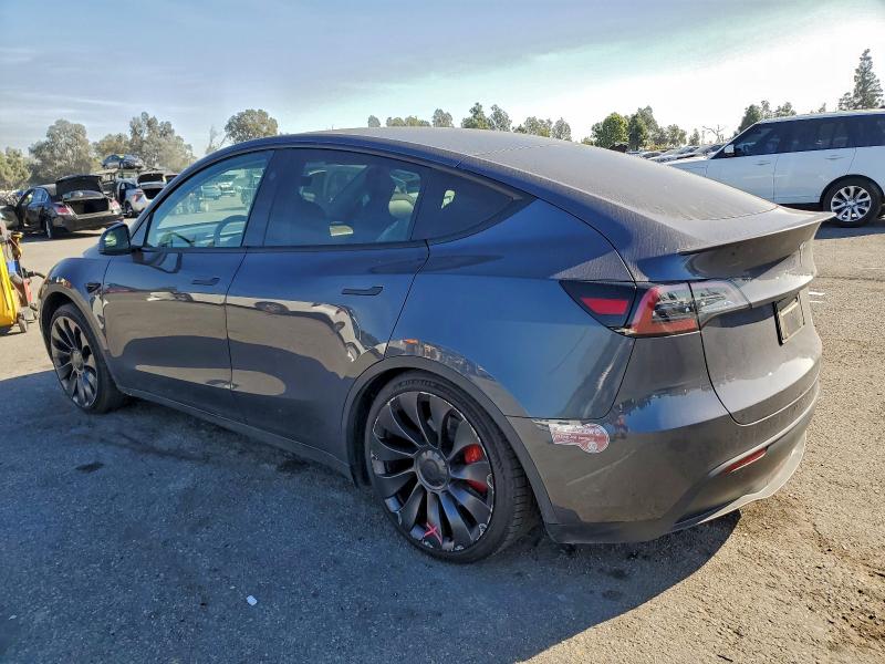 Фото 2 - TESLA MODEL Y