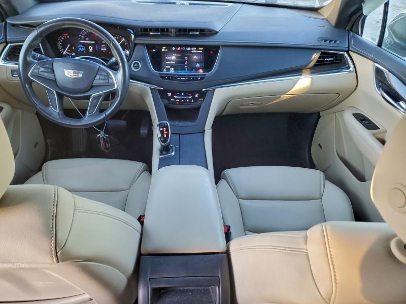 Фото 8 - CADILLAC XT5