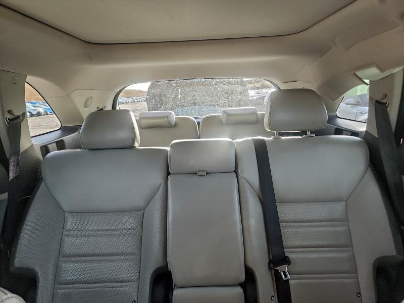 Фото 10 - KIA SORENTO