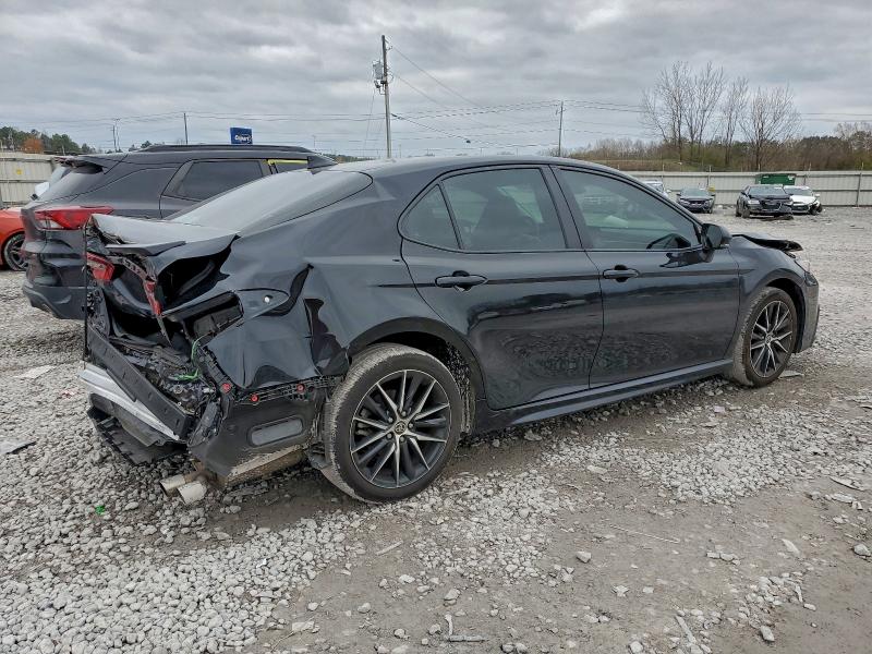 Фото 3 - TOYOTA CAMRY