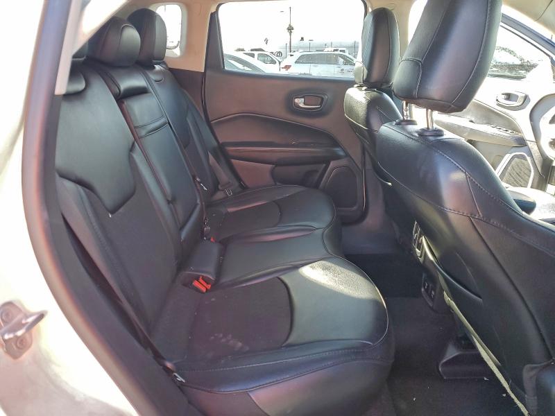 Фото 11 - JEEP COMPASS