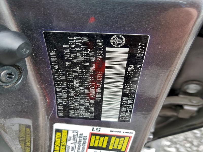 Фото 13 - TOYOTA CAMRY