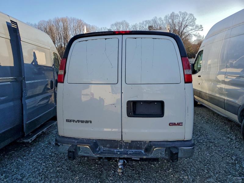 Фото 6 - GMC SAVANA